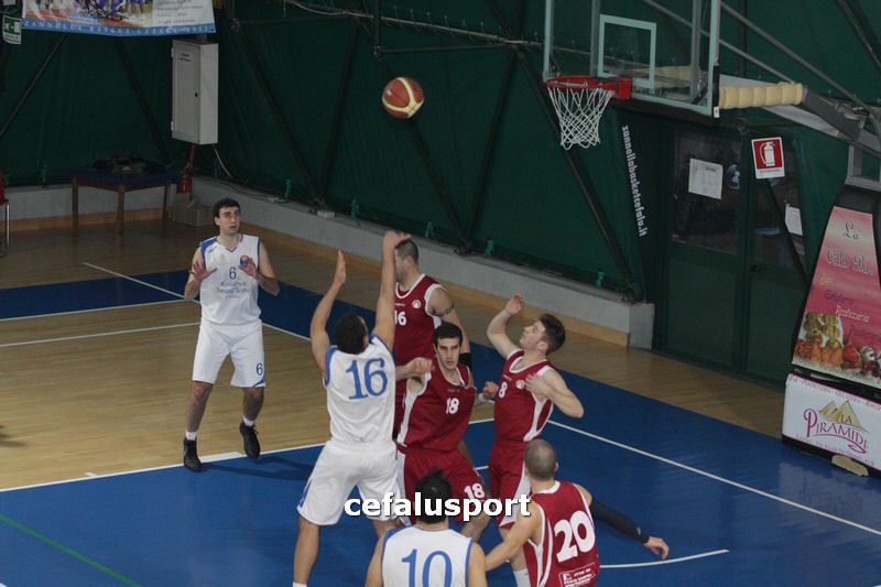 120304 sport 351_tn.jpg
